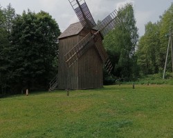 Редакция «Беларускага гістарычнага часопіса» посетила Белорусский государственный музей народной архитектуры и быта Редакция «Беларускага гістарычнага часопіса» посетила Белорусский государственный музей народной архитектуры и быта